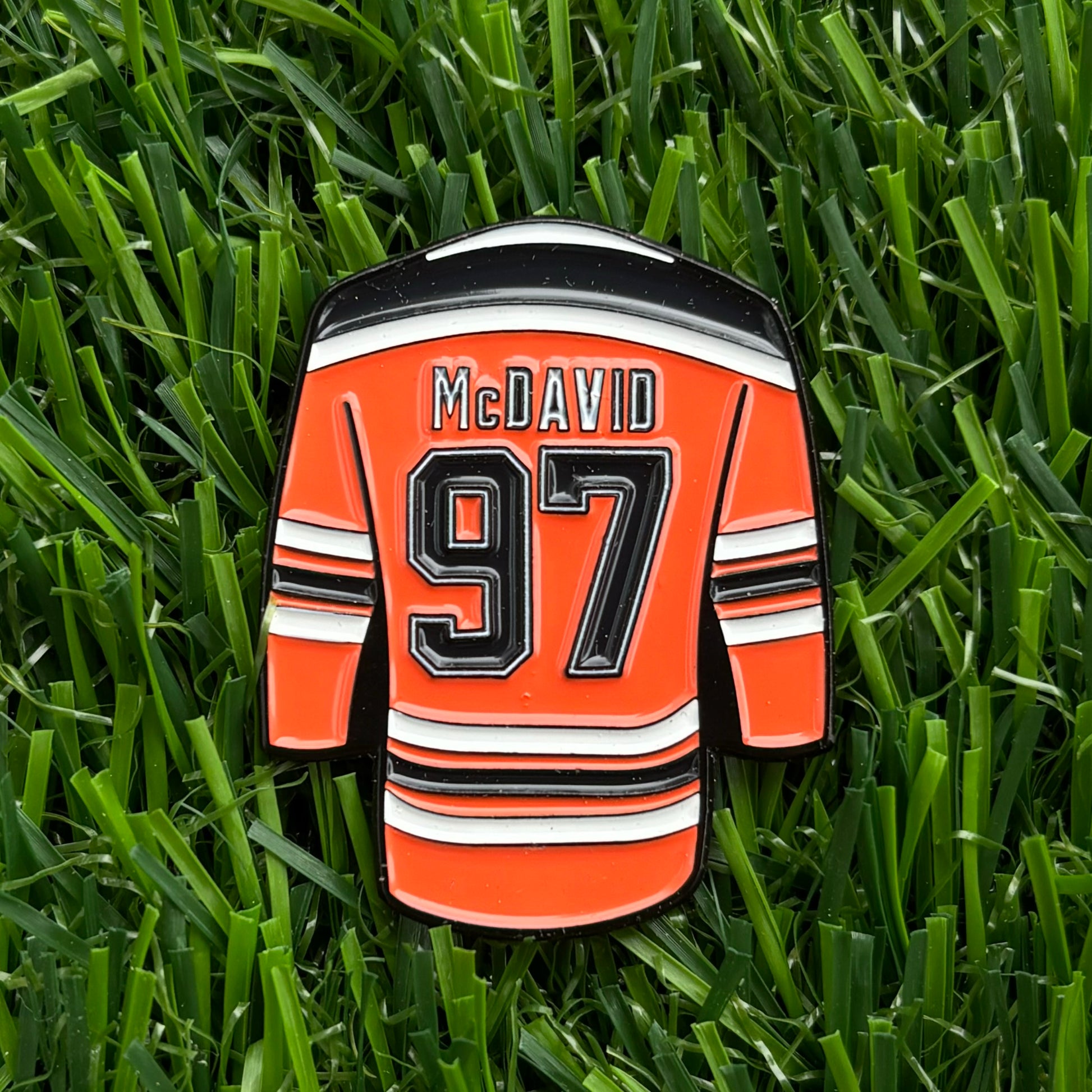 connor mcdavid gear Premium Golf Ball Markers